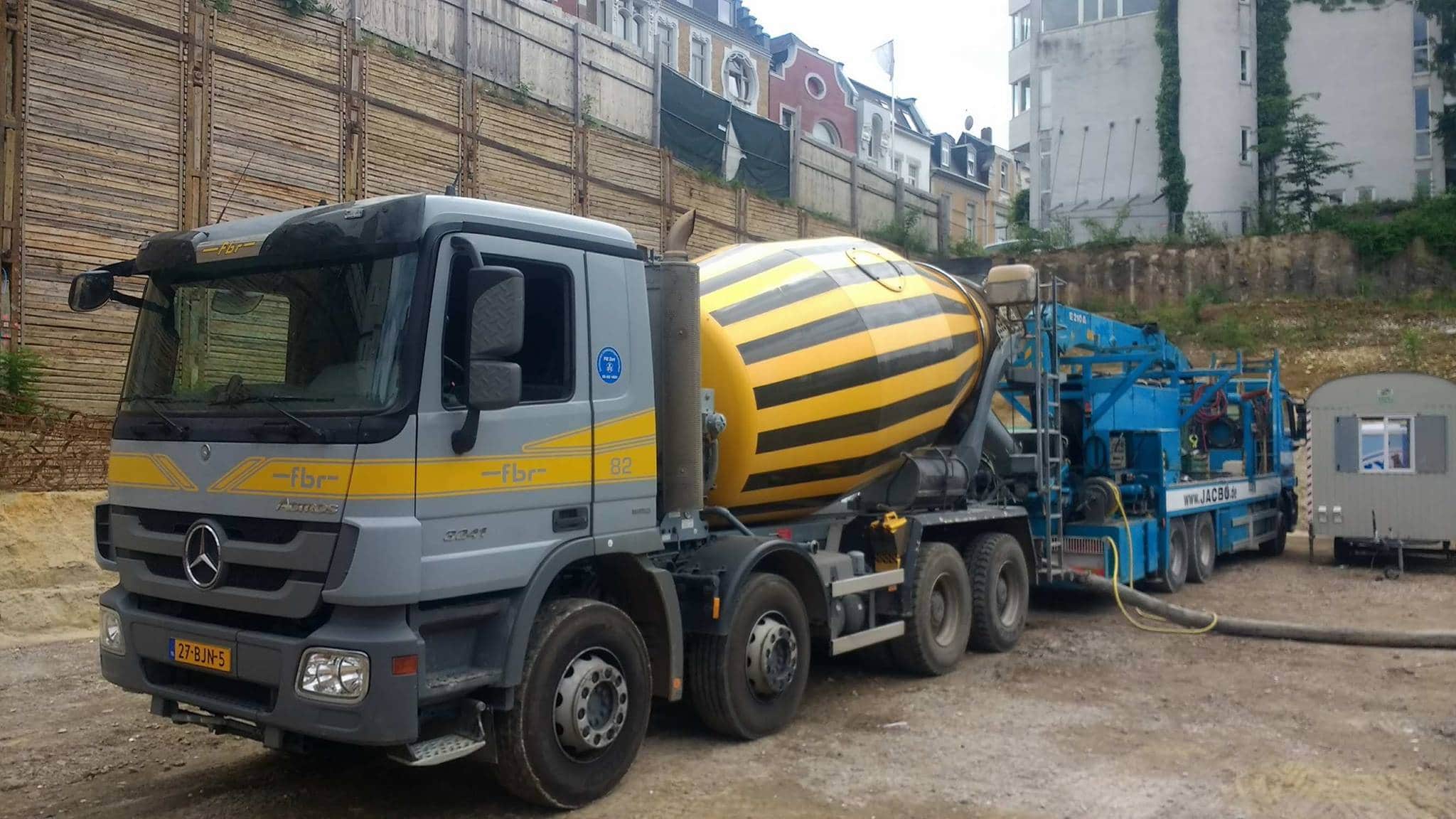 Betonmengtransport Dirix Elsloo Limburg